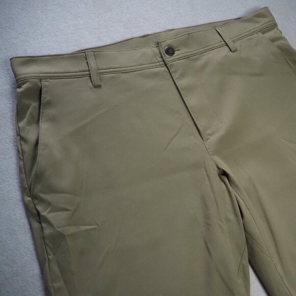 L.L.Bean Men's Comfort Stretch Performance Chinos Khaki 36/32 - Picture 1 of 8